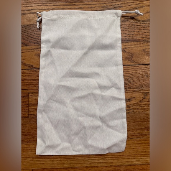 Valentino Garavani Dust Bag 8 x 13.25 - Picture 2 of 2